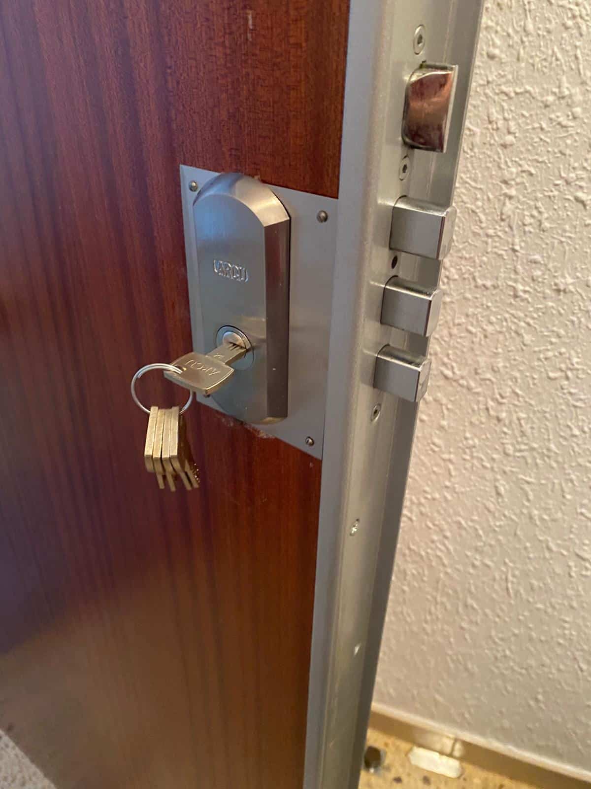 Cerrajeros profesionales en Cornellá de Llobregat